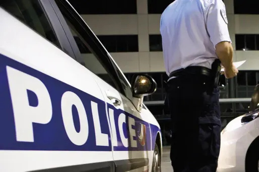 Le policier volait des gardés à vue