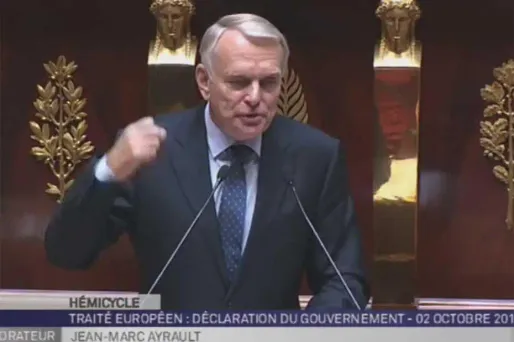 Jean-Marc Ayrault à la tribune de l'Assemblée nationale.