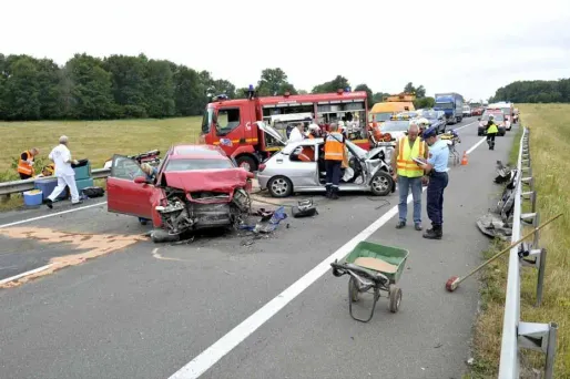La "route de la mort" attend toujours
