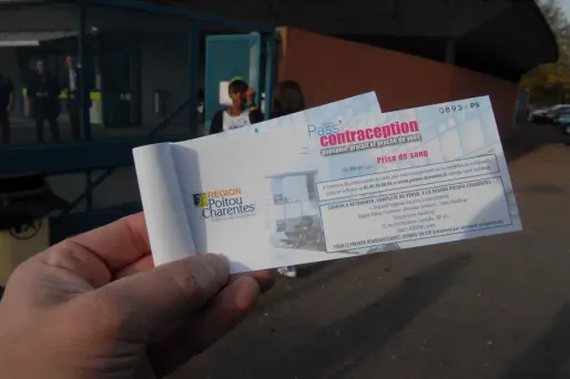 Lancé en phase de test en Poitou-Charentes, il y a trois ans, le "Pass' contraception" est depuis expérimenté dans huit régions de France.