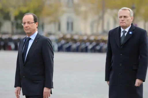 Popularité : Hollande et Ayrault en baisse