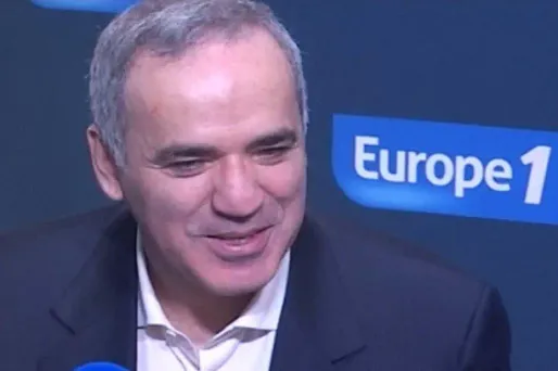 Kasparov : Poutine proche du "stalinisme"