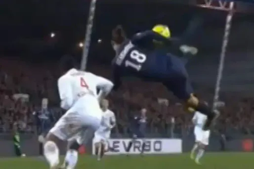 Le geste incroyable d'Ibrahimovic