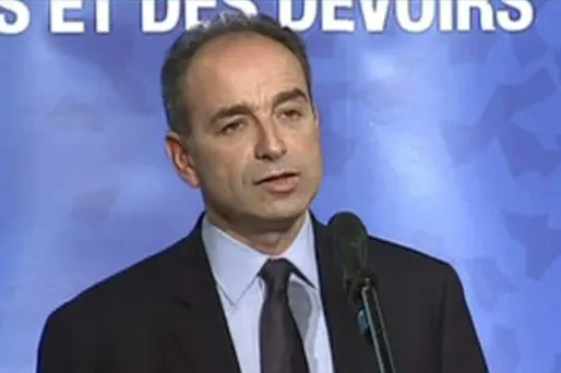 Copé pour un référendum en janvier