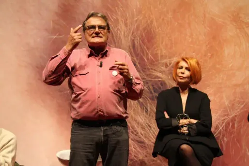 Le photographe italien a présenté son calendrier à Florence.