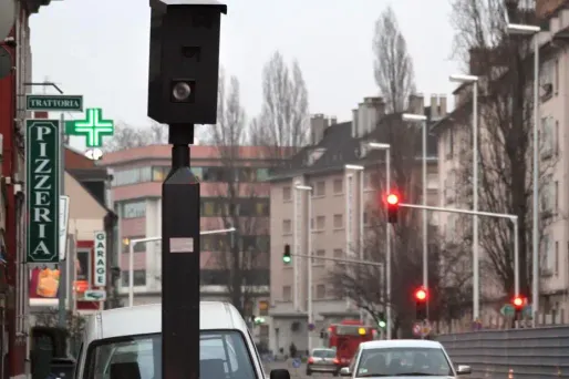 Un radar feu rouge du même modèle sème la zizanie boulevard de Strasbourrg, à Arras.