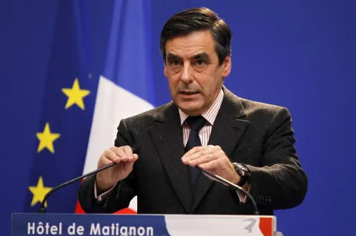 François Fillon s'est montré moins virulent que Nicolas Sarkozy vis-à-vis des magistrats.