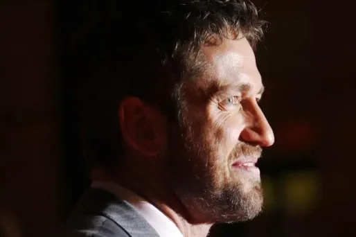 Jessica Biel flirterait avec Gerard Butler