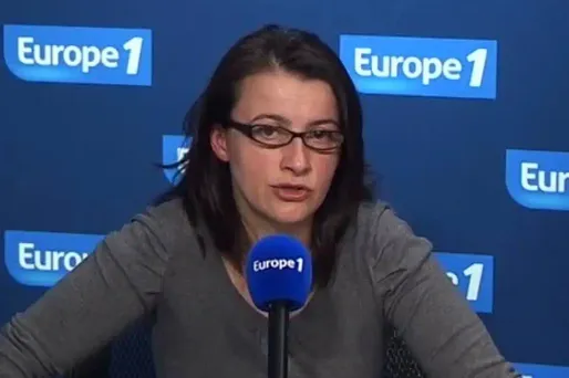 Lampedusa : "Marine Le Pen fait de la com"