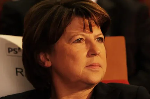 "Ce qui est clair c’est que Nicolas Sarkozy joue à un espèce de quitte ou double depuis des semaines", estime Martine Aubry.