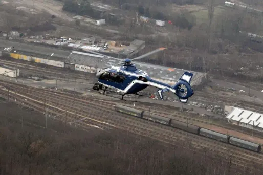 Des hélicoptères type EC 135 vont survoler les voies ferrées les plus exposées aux vols de câbles.