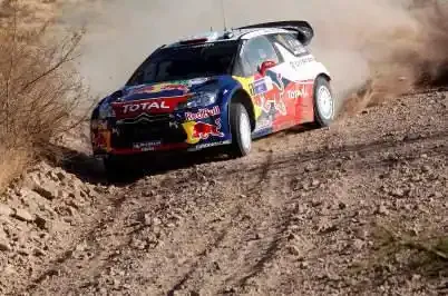 Ogier devance Loeb