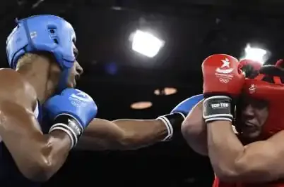 Paris United dos au mur