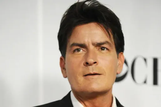 Charlie Sheen vend sa maison de Beverly Hills