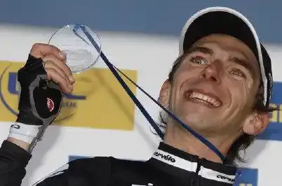 Le cyclisme encore endeuillé