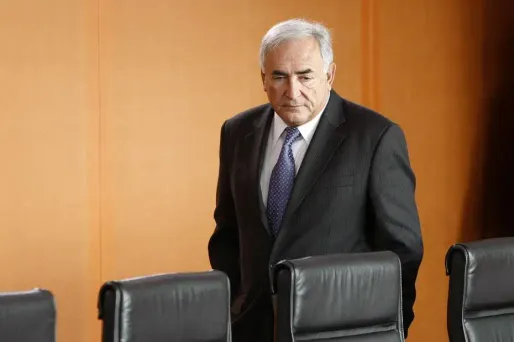 Que Dominique Strauss-Kahn ait agressé ou pas une femme de ménage, une évidence s'impose : une personnalité occupant de telles fonctions aurait dû être protégée.