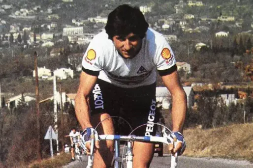 Bossis, dans la peau du dauphin