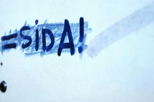 Sida : les antirétroviraux limitent la transmission