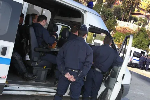 Un CRS est accusé d’avoir tenu des propos racistes à l’encontre d’une journaliste de TF1.