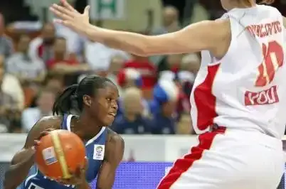 Les Bleues par la petite porte