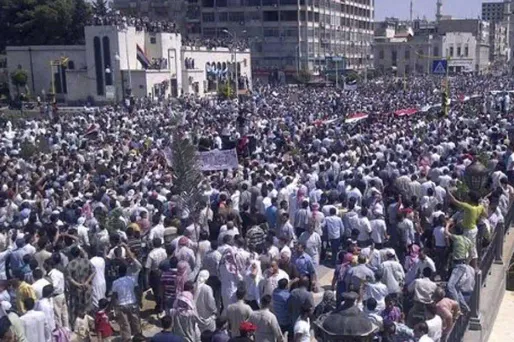 Manifestation anti Bachar al-Assad, le 18 juillet à Deir al-Zour, près de la frontière irakienne.