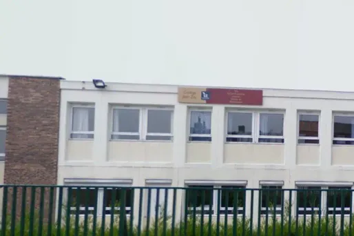 Un collégien poignardé près de Lille