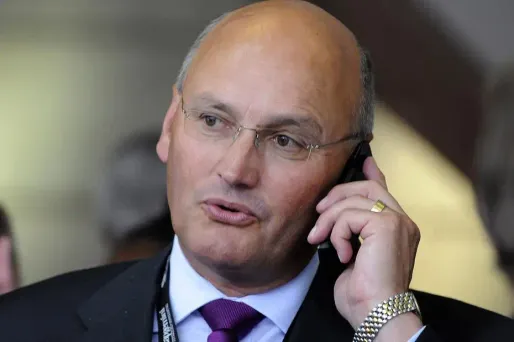 Le chef de Scotland Yard, Paul Stephenson a démissionné suite à l'affaire des écoutes téléphoniques du tabloïd News of the World.