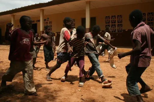 L'école du quartier de Carrefour, à Duekué, a pu rouvrir grâce au soutien de l'Unicef.