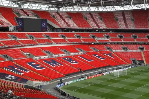 Emeutes : le foot, victime collatérale