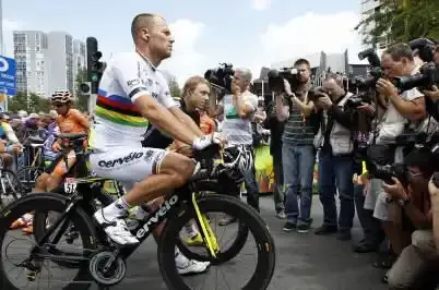 Hushovd rejoint Evans