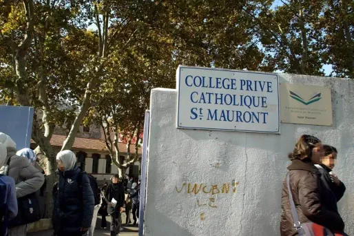 Pour la rentrée 2012, 1.350 suppressions de postes sont prévues dans le secteur privé. Inacceptables pour les syndicats du secteur.