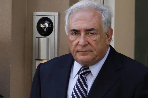 Une majorité de Français souhaite que Dominique Strauss-Kahn annonce son retrait de la vie politique dimanche.