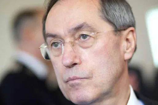 Guéant s'en prend aux Comoriens