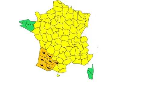 Les pluies intenses pourraient se poursuivre jusqu'à samedi après-midi avec un risque élevé d'inondation.