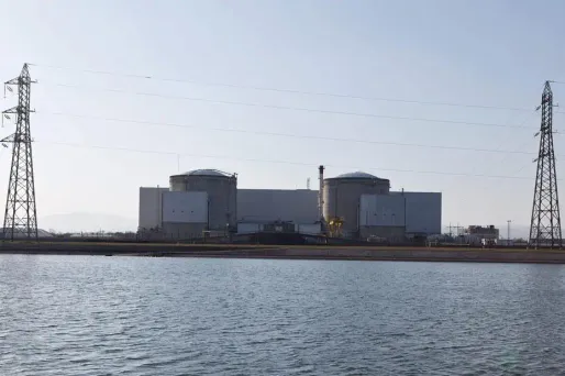 Fessenheim est une centrale qui a 33 ans. Si l’on voulait prolonger sa durée de vie, il faudrait procéder à un chantier de modernisation extrêmement coûteux, selon l'ASN.