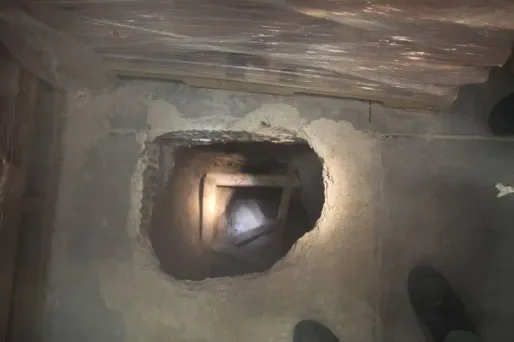 L'entrée américaine du tunnel allant jusqu'au Mexique.