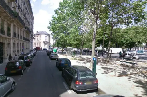 Une femme SDF a accouché mardi à Paris d'une fille dont le décès a été constaté à 13h50 par les secours.