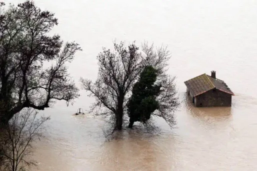 Après avoir vécu leur deuxième crue en deux ans, des habitants du Var expriment leur colère.