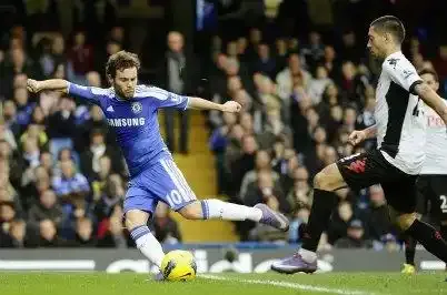 Chelsea tombe sur un os