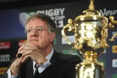 Lapasset reste président de l'IRB