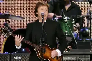 Paul McCartney fustige les cantines françaises