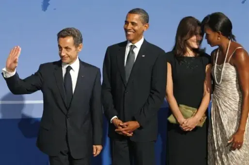 Sarkozy rend visite à Obama
