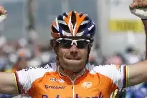 De trois pour Freire !