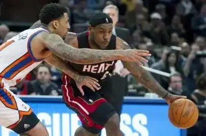 James répond présent