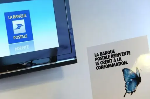 Un cadre de la Poste un peu trop hargneux