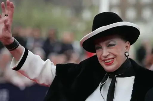 Geneviève de Fontenay quitte les Miss