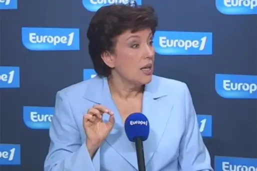 Bachelot dit "comprendre" les infirmiers