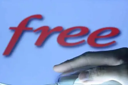 Quand Free en a "ras le cul de la blonde"