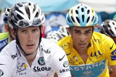 À Schleck l'étape, à Contador le Jaune