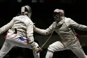 Apithy se pare de bronze